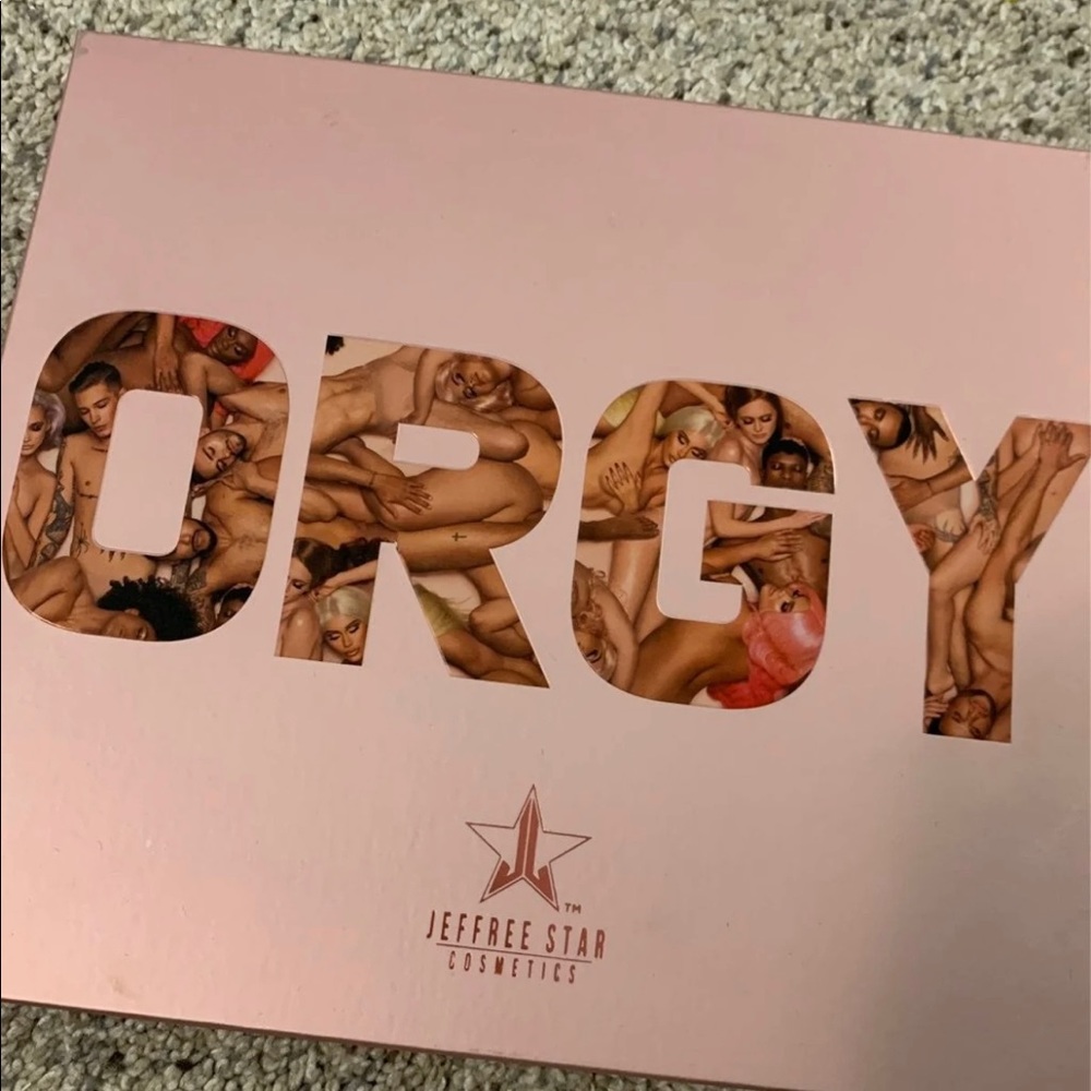 Jeffree Star Orgy eyeshadow palette